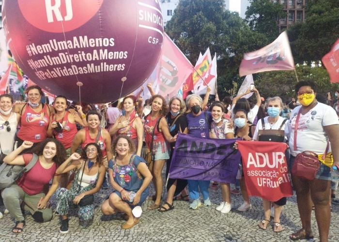 Fora Bolsonaro e pela igualdade de gênero, as mulheres ocuparam o centro do RJ