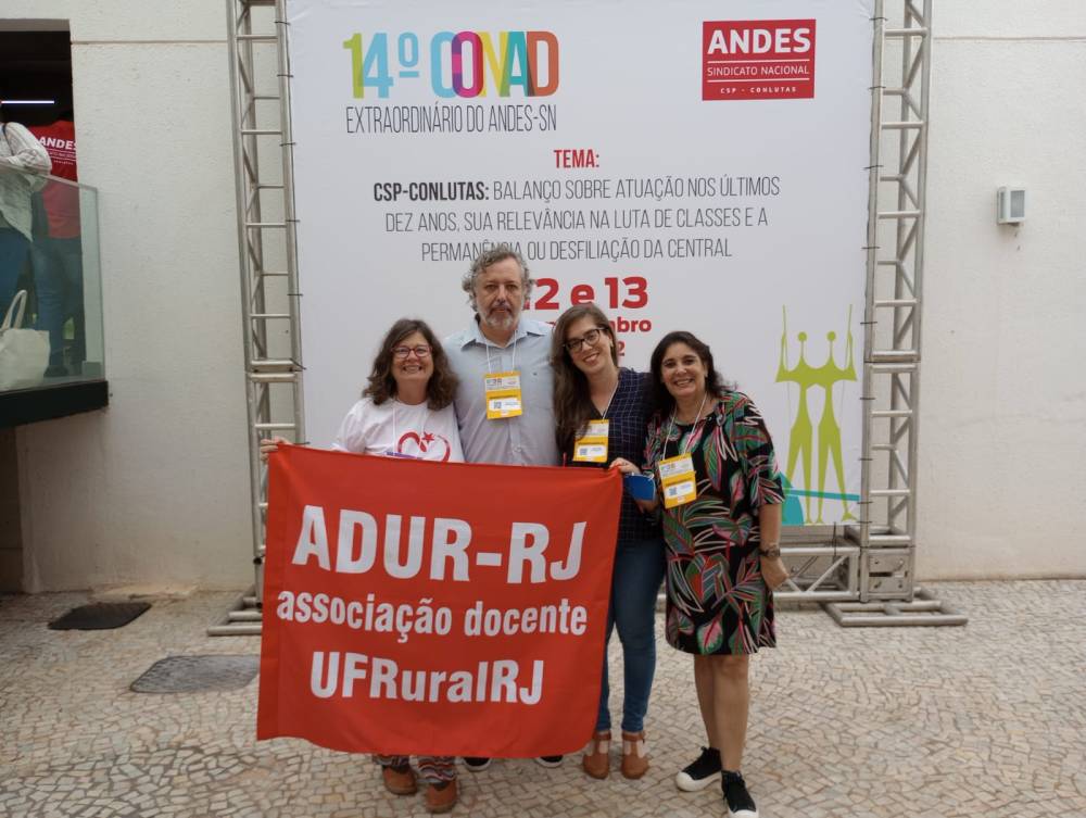 Delegação da ADUR-RJ no 14° Conad Extraordinário: Elisa Guaraná (delegada), Alexandre de Freitas, Rubia Wegner e Regina Cohen (observadores)