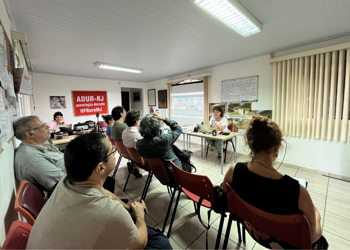 Professores da UFRRJ paralisados dias 7 e 8 de novembro