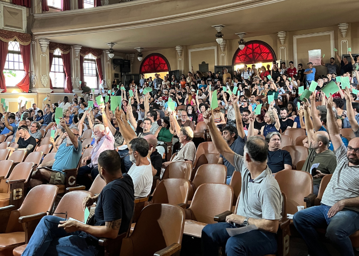 Docentes da UFRRJ mantém estado de greve e rejeitam indicativo de greve