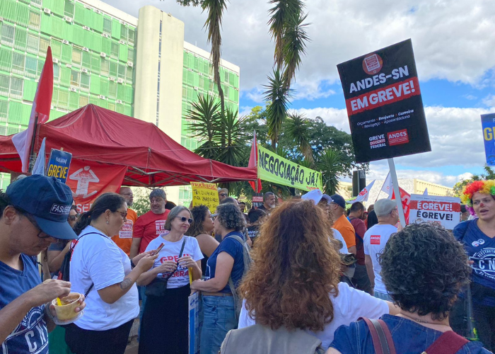 ADUR no Comando Nacional de Greve