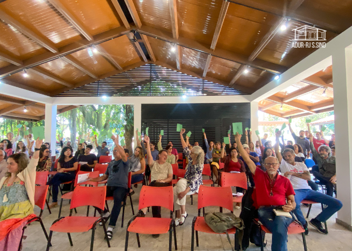 Assembleia da ADUR delibera pela continuidade da greve e mobiliza categoria para suspensão do calendário acadêmico