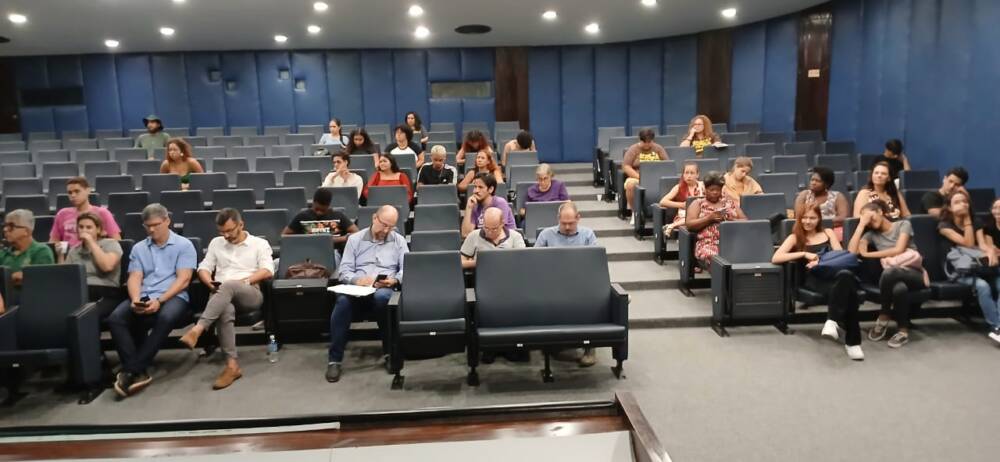Comunidade Acadêmica participa da apresentação do relatório da Comissão de Mudanças Climáticas 