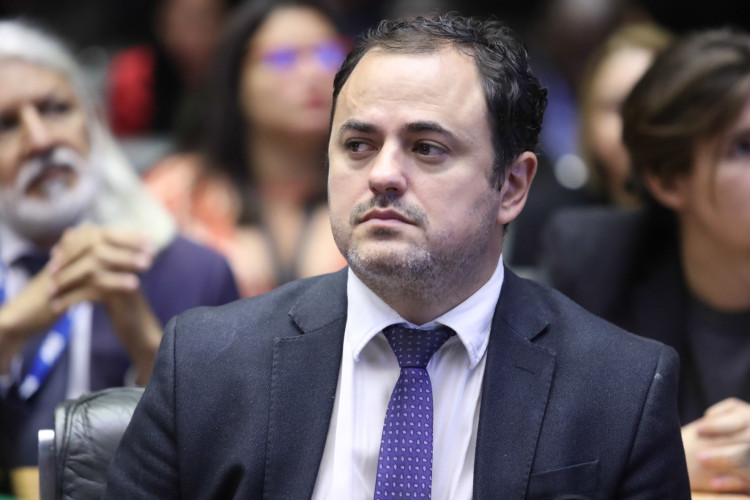 Glauber Braga Fica!